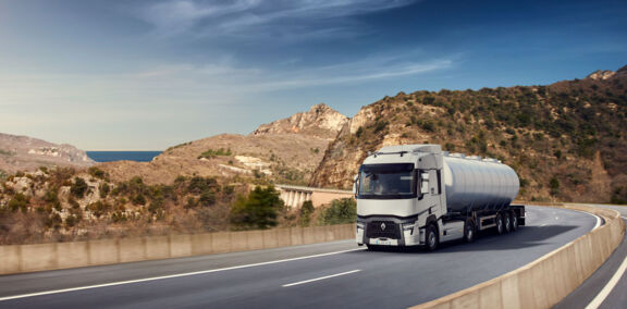 LVS-Trucks-Renault-Trucks-T-019