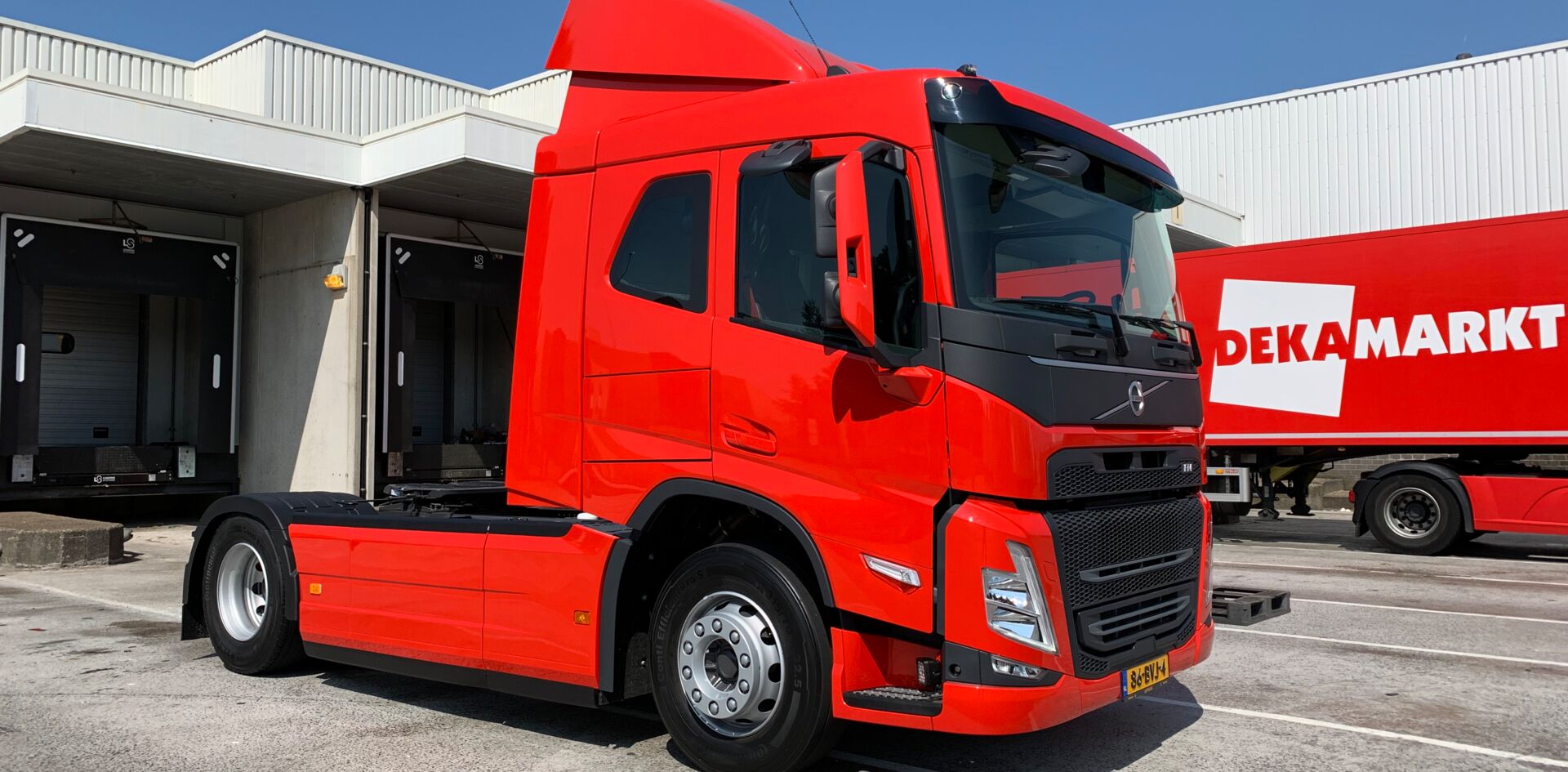 somethingsomethingKZQALs Aflevering Dekamarkt