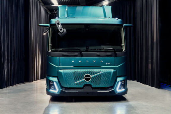 Volvo_Trucks-dealernaam-Volvo_FM_Low_Entry_03 Volvo_Trucks-dealernaam-Volvo_FM_Low_Entry_03