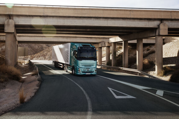 Volvo FH Aero extended range 1 Volvo FH Aero extended range 1