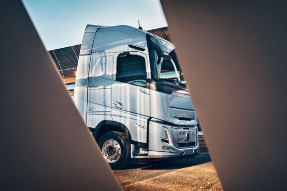 Volvo_Trucks-dealernaam-Volvo_FH_Aero_06