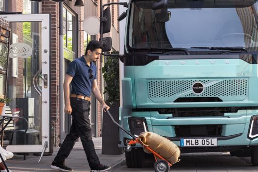 Volvo-FL-person Volvo-FL-person