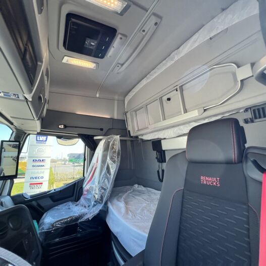 Renault T480 18 Renault T480 18