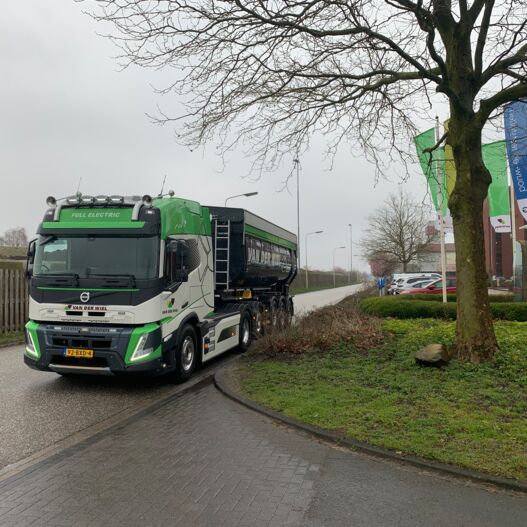 somethingsomething02PkMF Aflevering van der Wiel transport B.V.