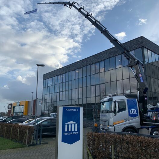 somethingheic07RQ5h.jpg Aflevering Mercuur bouw