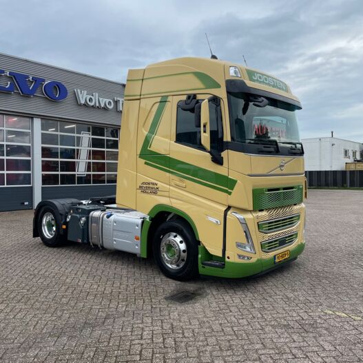 somethingheicU9UnDA.jpg Aflevering D. Joosten Transport