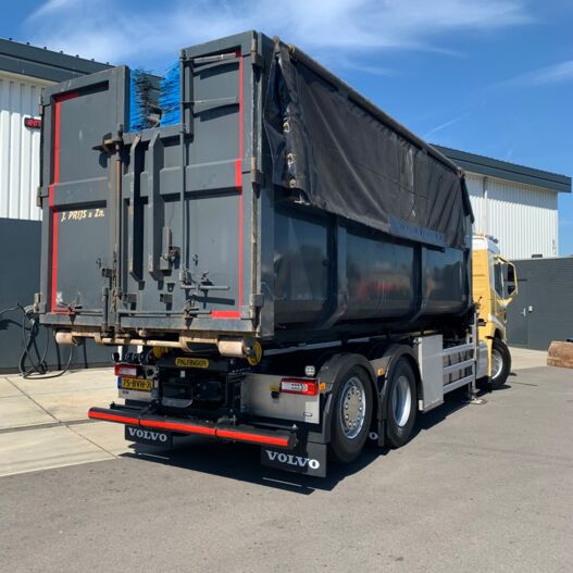 somethingheic5jXp9C.jpg Aflevering J. Prijs & Zn.