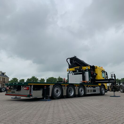 somethingheicimIXrA.jpg Aflevering Kisjes Transport & Verhuur