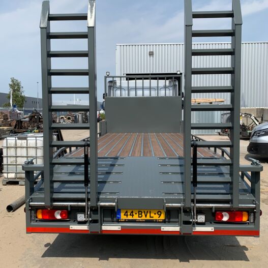 somethingheic9Itlz1.jpg Aflevering Bos Infra BV