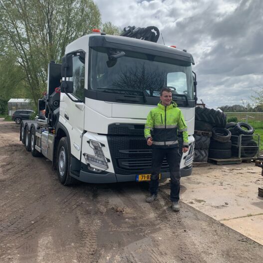 somethingheicEsMnX2.jpg Aflevering De Twee Heren BV