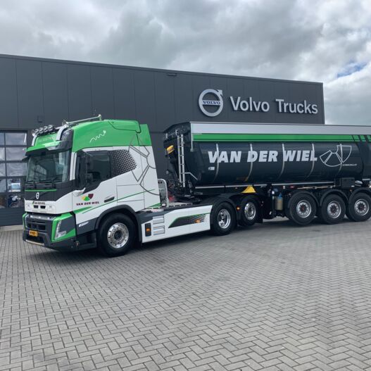 somethingsomethingKoGr3X Aflevering van der Wiel Transport B.V.