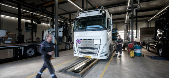 LVS-services-truck-service LVS-services-truck-service