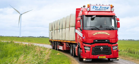 It giet oan: eerste Renault Trucks T High voor De Jong Transport