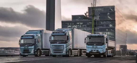 volvo-fh-fm-fmx-electric Volvo Trucks presenteert zijn inzet voor nul uitstoot en nul ongevallen op IAA