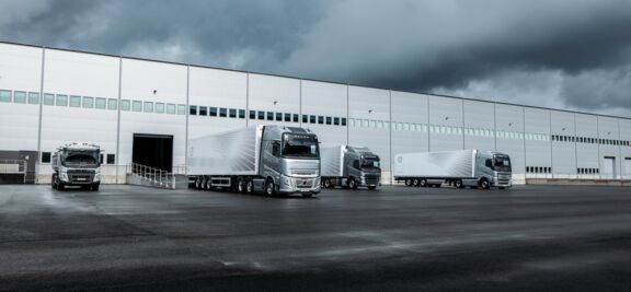 Volvo Trucks dieseltrucks en trucks op (bio-)LNG Volvo Trucks’ volledig nieuwe platform voor verbrandingsmotoren: superieure brandstofefficiëntie en geschikt voor alternatieve brandstoffen