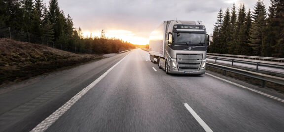 Volvo lanceert krachtige truck op Bio-LNG voor CO2-reductie bij langere transporten