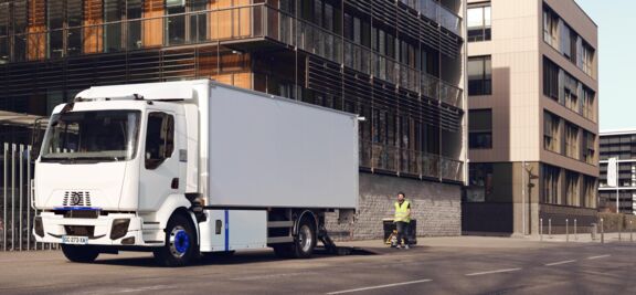 LVS-Renault-Trucks-D-E-Tech-laden-lossen-in-de-stad LVS-Renault-Trucks-D-E-Tech-laden-lossen-in-de-stad