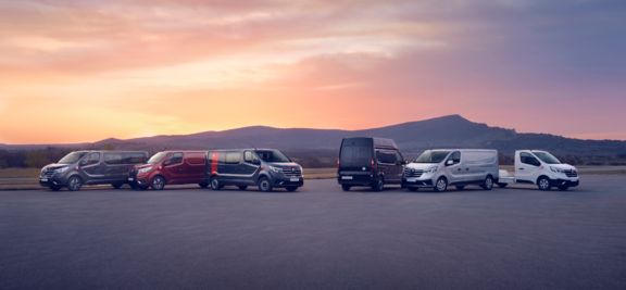 Renault-Trafic_by-Renault-Trucks_LVS-Bedrijfswagens (12) De Trafic by Renault Trucks is onderweg