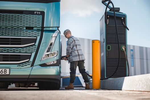 Charging Volvo FH Electric Charging Volvo FH Electric