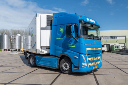 LVS-Trucks-Dailycool-Volvo-FH-I-Save-4