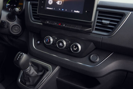 RT_Trafic_E-Tech_cabine