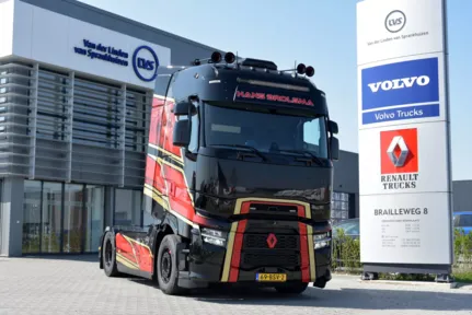 T High EVO geleverd door LVS Trucks T High EVO geleverd door LVS Trucks