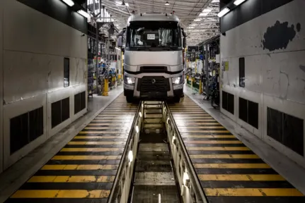 Renault Trucks Bourg-en-Bresse plant_06_LR Renault Trucks Bourg-en-Bresse plant_06_LR