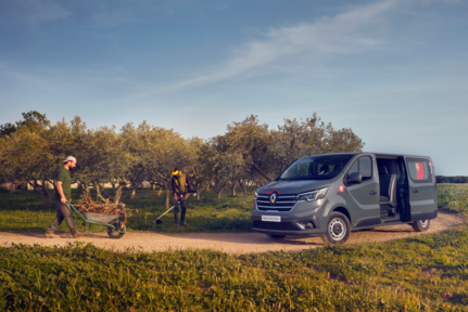 Renault-Trafic_by-Renault-Trucks_LVS-Bedrijfswagens (6) Renault-Trafic_by-Renault-Trucks_LVS-Bedrijfswagens (6)