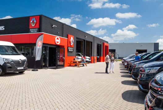 lvs-bedrijfswagens-pand-renault-masters lvs-bedrijfswagens-pand-renault-masters